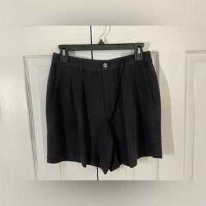 Tommy Bahama NWOT WOMEN’S SIZE 4 100% SILK HERRINGBONE PATTERN BLACK SHORTS